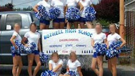 Nude High School Cheerleaders Now Less Nude Sue School