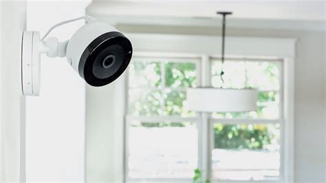 How to Choose the Best Home Security Camera for You | Via