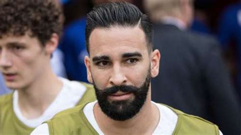 Après Sa Relation Avec Pamela Anderson Adil Rami Balance Sur Leurs