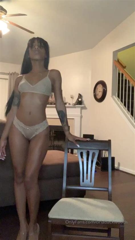 Bria Backwoods Aka Briabackwoods Onlyfans Shy Curvy Shows Off Beautiful