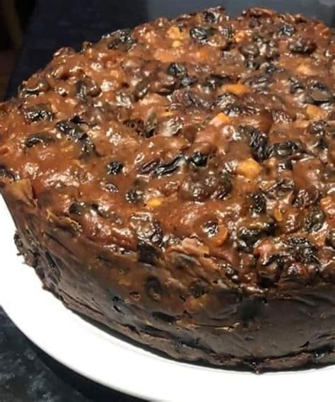 This 4 Ingredient Slow Cooker Christmas Cake Looks Like A Winner Artofit