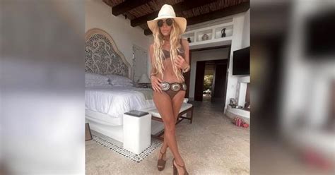 Jessica Simpson S Most Naked Photos Including Bikini Snaps In Pool