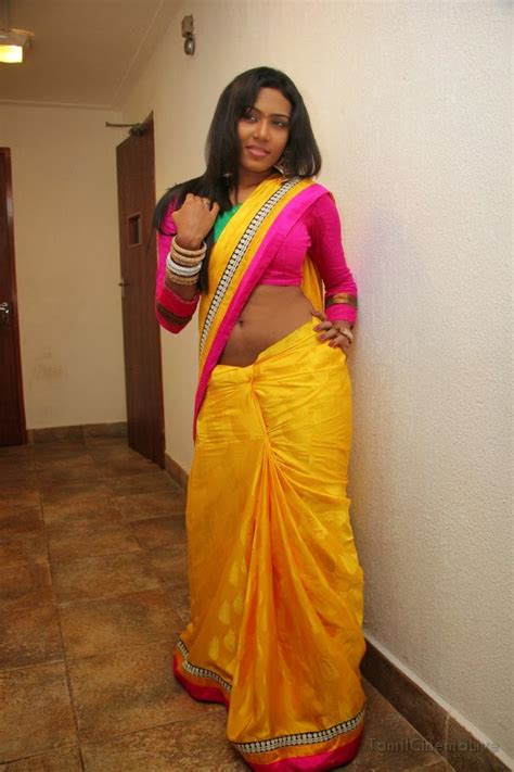 Dressing Below Navel Saree Risha Vaishali Hot Navel Gallery