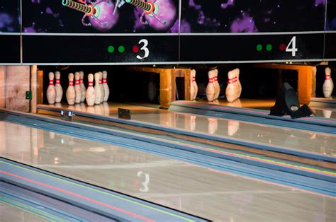 What Are Bowling Lanes Made of and Why? Synthetic vs. Wood Lanes