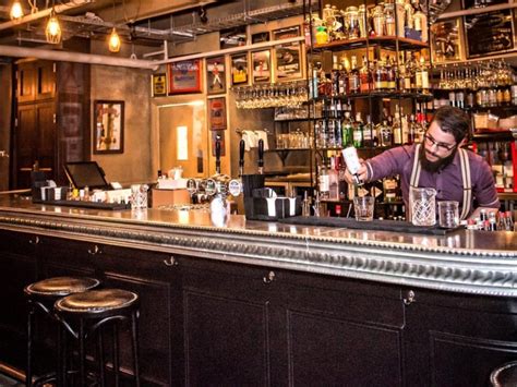 8 Best Whisky Bars In Perth Man Of Many