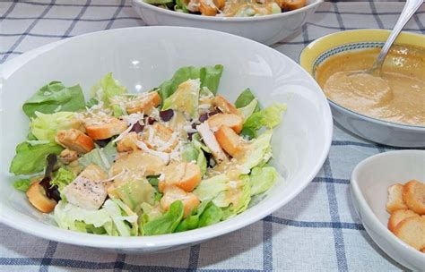 Ensalada Cesar Casera Con Pollo Salsa Auténtica Platos Fáciles Con