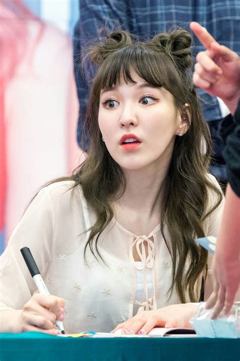 Pin by Thúy Hằng on Mỹ Nữ 美女 Red velvet band Wendy red velvet Red