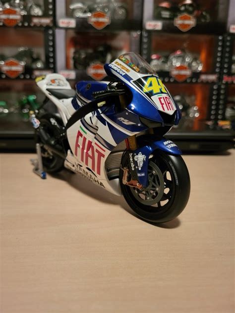 Minichamps 1 12 2007 Yamaha YZR M1 Valentino Rossi Fiat Catawiki