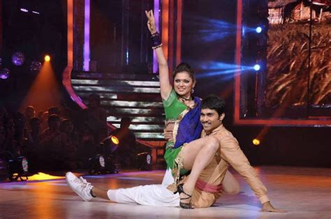 Serial Actress Drashti Dhami Hot Navel Show Photos Hot Blog Photos