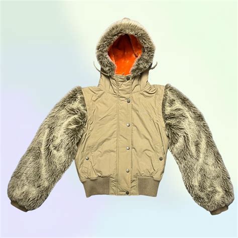 Y2k Greige Bench Puffer Coat With Faux Fur Arms Depop