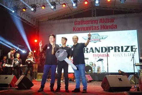 Bikers Honda Se Indonesia Banjir Acara Honda Bikers Day