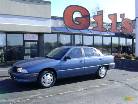 1997 Oldsmobile Achieva - Information and photos - MOMENTcar