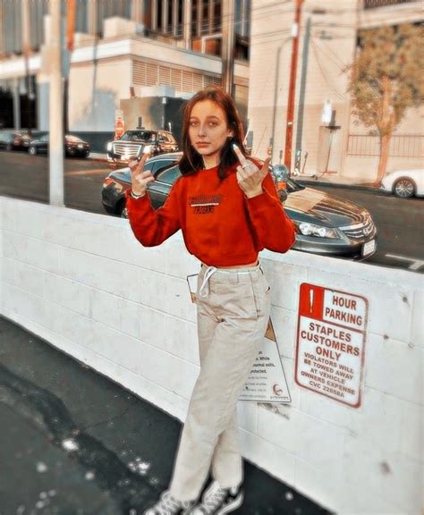 Emma Pfp Emma Chamberlain Fashion Emma