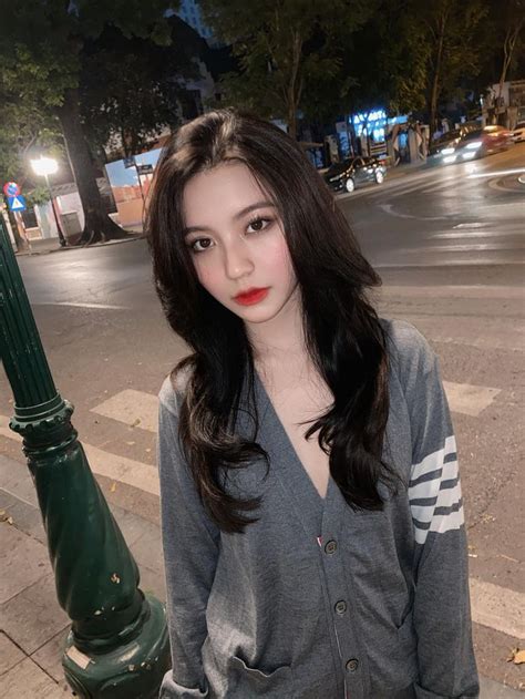 Hot girl Sài thành lộ nhan sắc chuẩn nữ thần ở tuổi Người đẹp