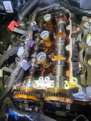 How To Change Camshafts And Timing Chains In An Alloytec Just Commodores