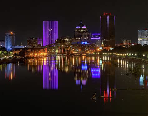 Rochester Skyline 02 Photograph By Jeff Stallard Fine Art America