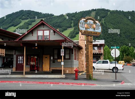 Antler Inn Hi Res Stock Photography And Images Alamy