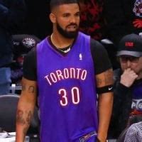 How Drake Got His Dell Curry Jersey : r/torontoraptors