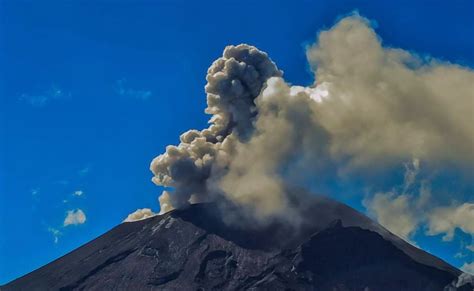 Popocatépetl presenta 103 exhalaciones y tres explosiones