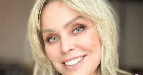 Bridget Maasland Poseert In Pikante Lingerie Wat Een Voldoening