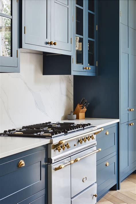 10 Powder Blue Kitchen Cabinets