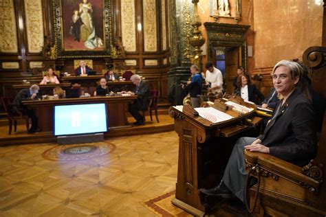 El PSC Personaliza En Ada Colau El Rechazo De Los Presupuestos De Barcelona