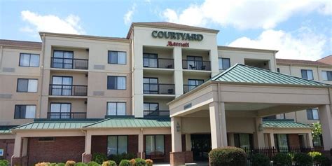 Courtyard by Marriott Decatur | Avantrip