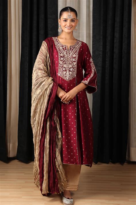 Buy Maroon Kurta Silk Chanderi Embroidered Thread Notched Yoke Pant Set