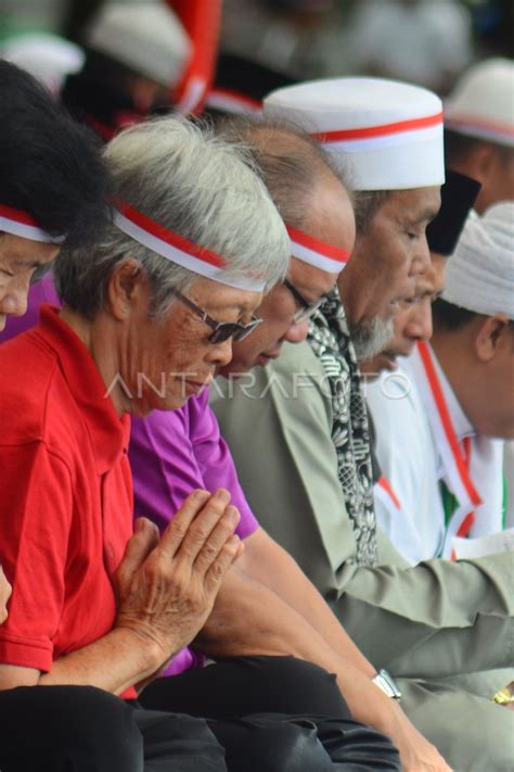 Doa Dan Istighosah Untuk Bangsa Antara Foto