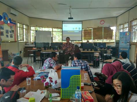 Kegiatan Pelatihan Untuk Instruktur Blc Surabaya Broadband Learning