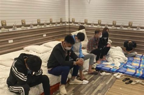 NÓNG Hot girl xăm trổ Đào Chile bị bắt trong lúc bay lắc trước đó còn đăng ảnh đi chùa Hot