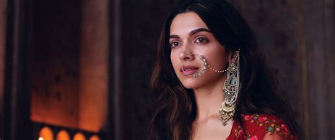 Deepika Padukone Beautiful Bollywood Brunette Girl 4K 244 Wallpaper PC Desktop