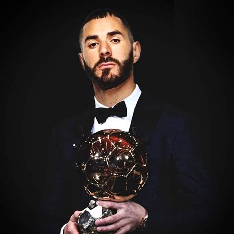 Cest Officiel Karim Benzema Remporte Le Ballon Dor Coups Francs