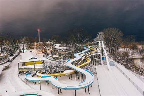 After more than 65” of snow, Erie PA braces for another storm : r/pics