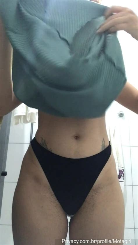 Naked Mota Girl Changing After A Shower Cnn Amador