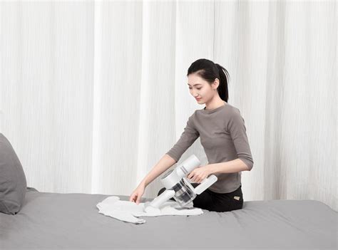 Xiaomi Dreame V10 Cordless Stick Vacuum Cleaner White