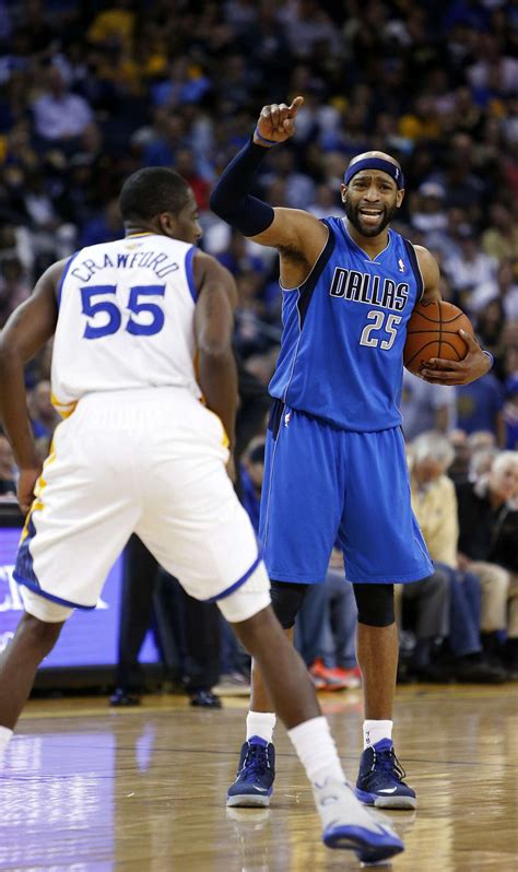 Warriors Look To Be Peaking With Rout Of Mavericks