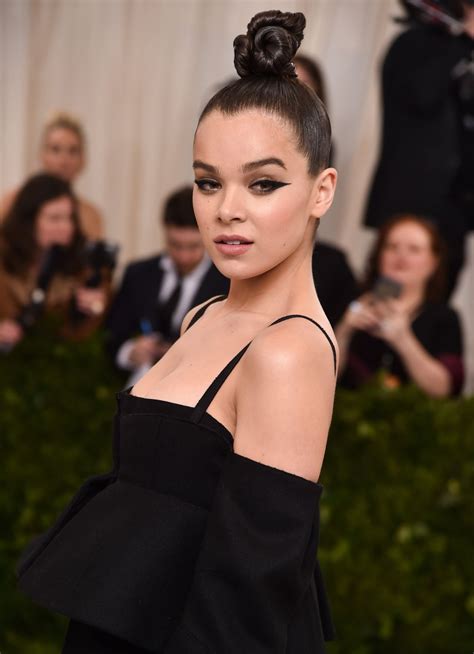 Hailee Steinfeld At Met Gala In New York Hawtcelebs