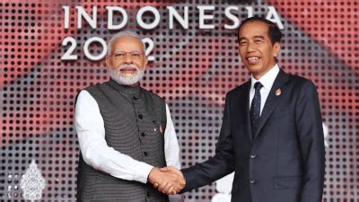 Bali: PM Narendra Modi arrives at venue to attend G20 summit in Bali | India News - Times of India