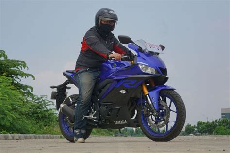 beli motor sport  cc full fairing simak harga juli