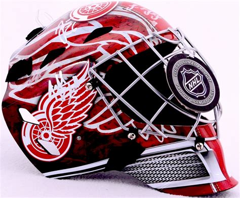 2015-16 Red Wings Goalie Mask Team Signed by (6) with Jimmy Howard ...