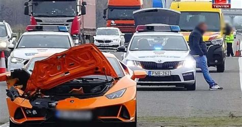 Lamborghini Huracan înmatriculat în România implicat într un grav