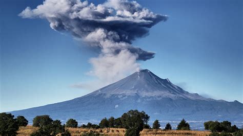 Volcano Spews Plume Of Ash Into The Sky Near Mexico City Photos Video