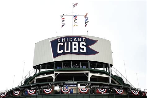 Chicago Cubs: The night the lights went on at Wrigley Field