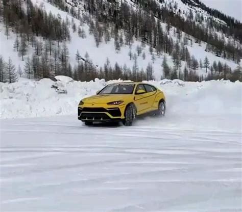 Lambo Urus Drifting On The Snow [Video] | Ferrari world, Super cars, Lambo