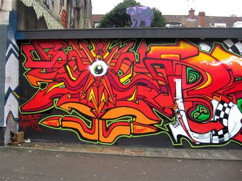 Bristol Graffiti | Graffiti, Street art graffiti, Street art