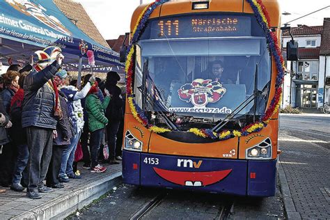 Maskenpflicht endet zu spät Närrische Straßenbahn zwischen Eppelheim