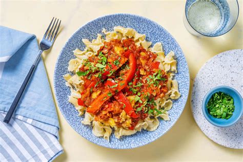 Veganes Gulasch Mit Jackfruit Rezept Hellofresh