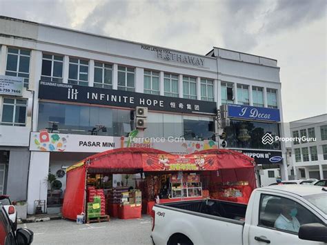 MOUNT AUSTIN AUSTIN HEIGHTS 3 STOREY SHOP FACING MAIN ROAD NEAR