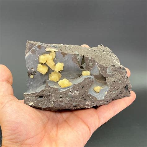 Calcite Crystals On Matrix 1285 5 Cm 467 G 1 Catawiki